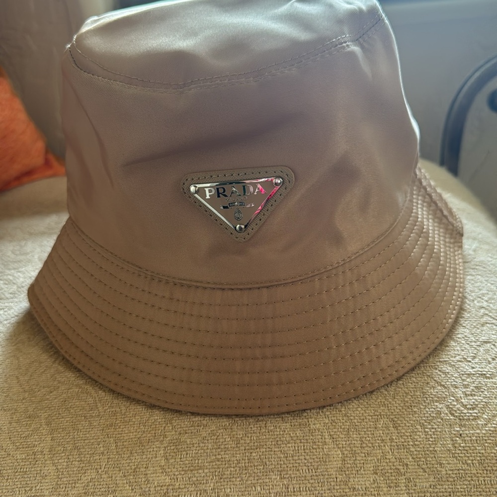 Beige designer bucket hat - Picture 4 of 4